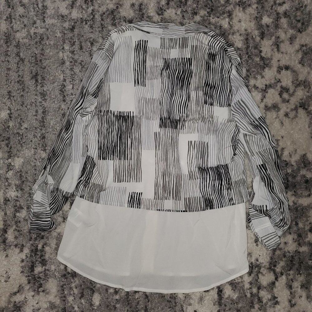 Attention White/Black Striped Top || Small - Picture 4 of 6